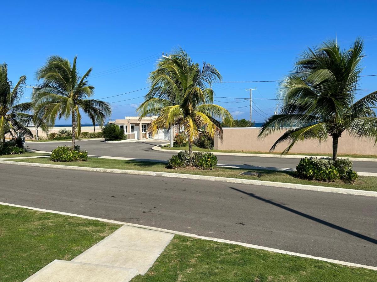 Seamist Villa @Oceanpointe Lucea Comfy 2Br W/Pool Gym & Parking Exterior foto